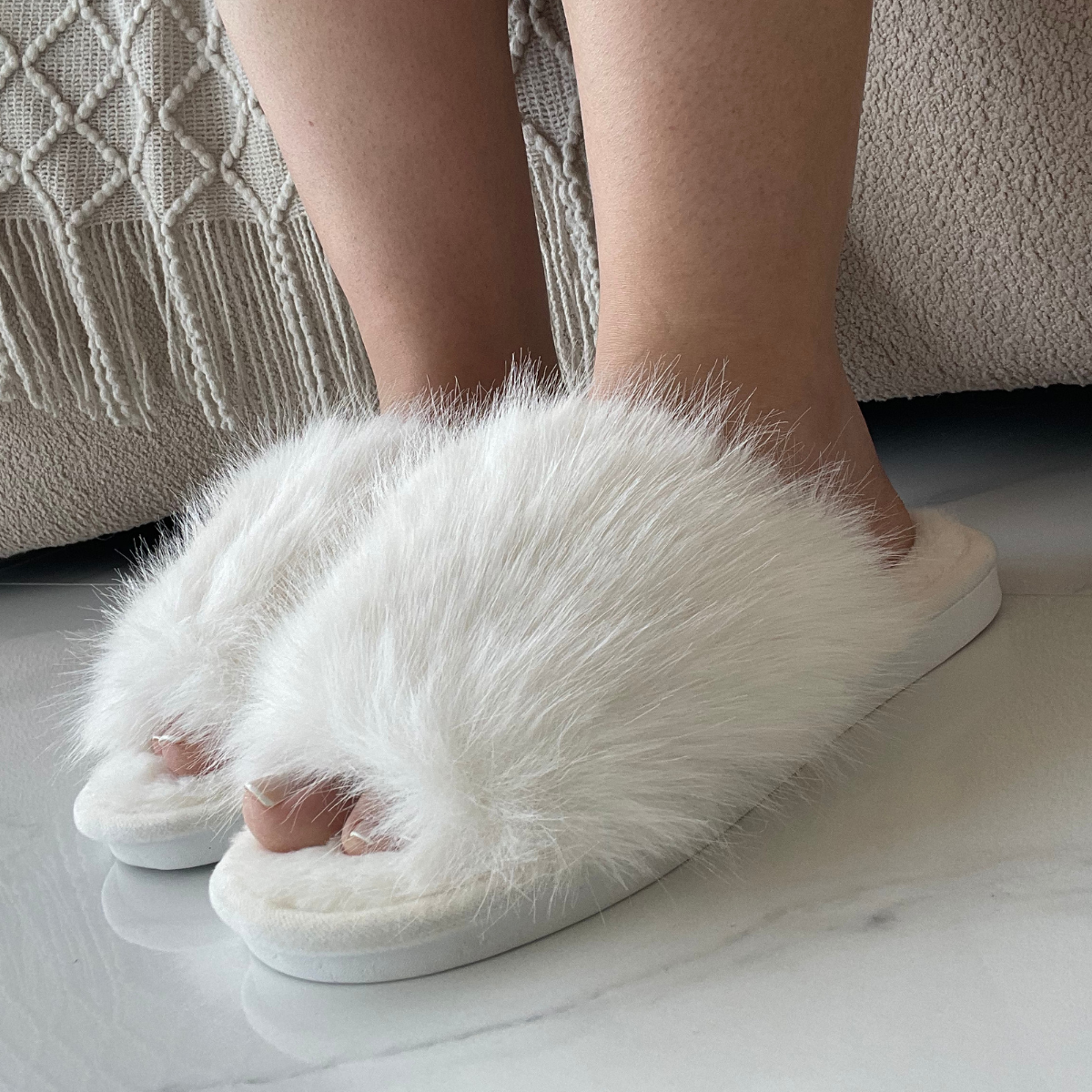 Pantufa Feminina Chinelo Adulto Noiva Slide Pelúcia Branca