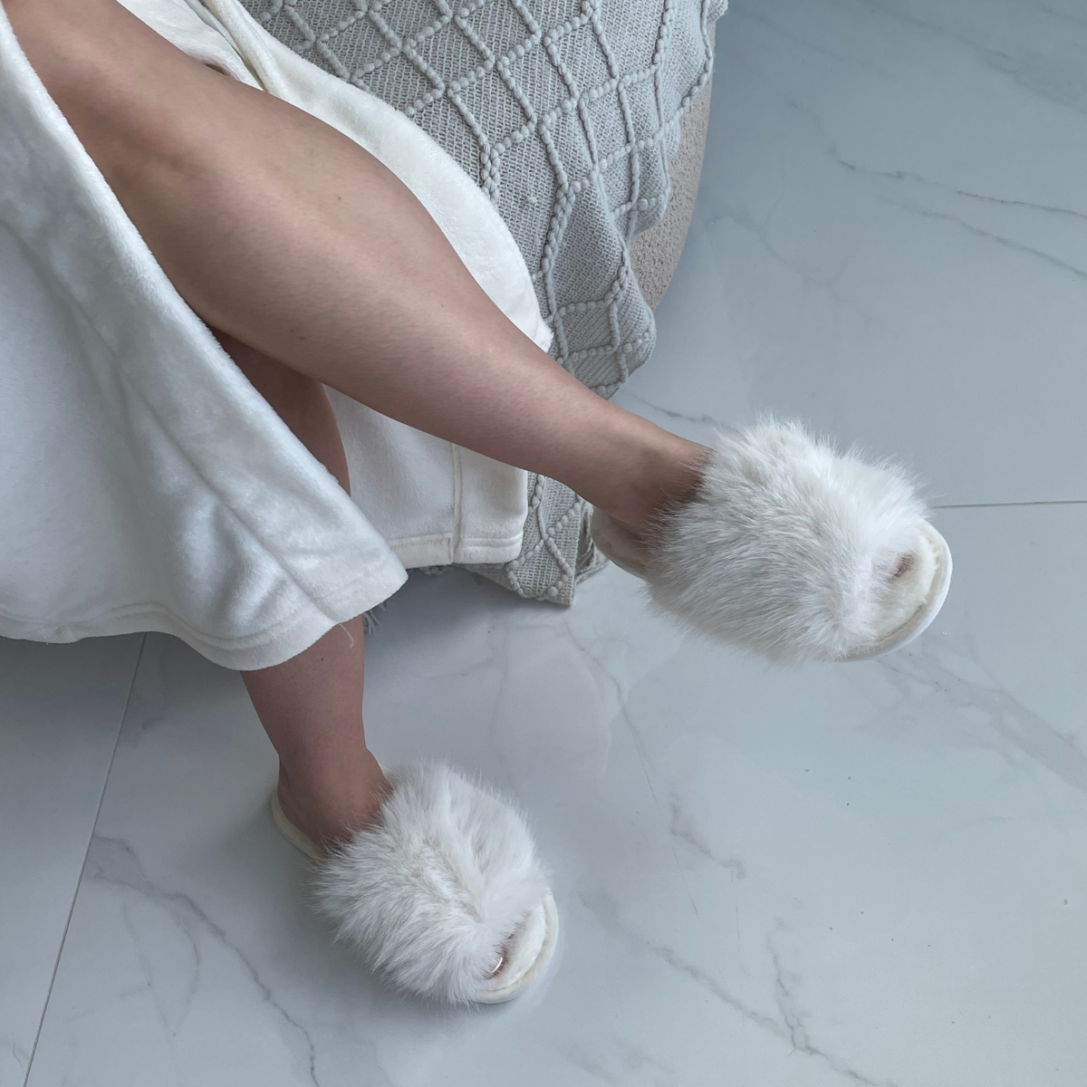 Pantufa Feminina Chinelo Adulto Noiva Slide Pelúcia Branca